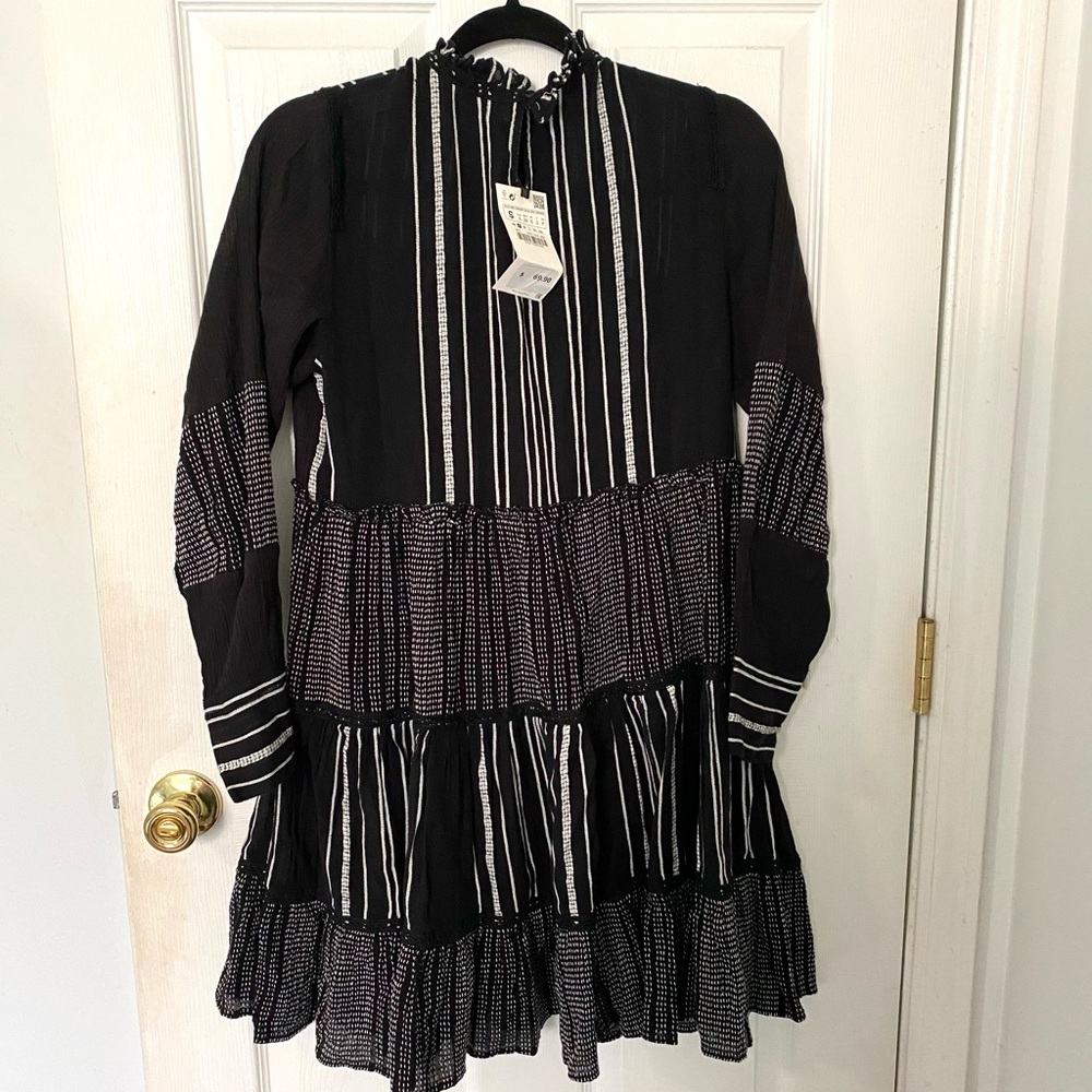BRAND NEW! B&W ZARA WOMAN DRESS